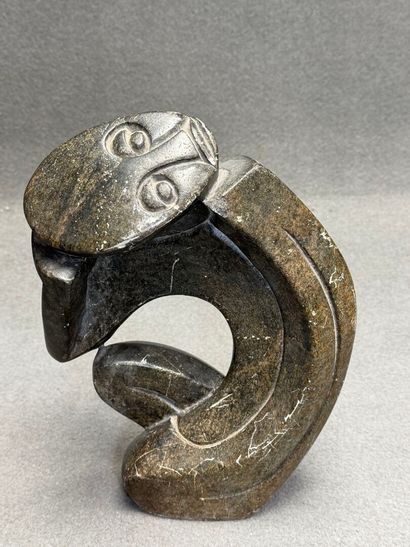 Sculpture en pierre. 
H. :30 cm.
