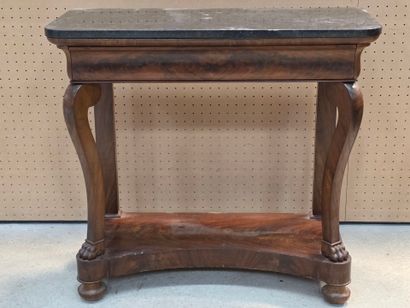 Console en placage d'acajou, dessus marbre,...