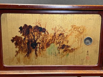 Petit meuble asiatique XX°
47 x 57 x 28 ...