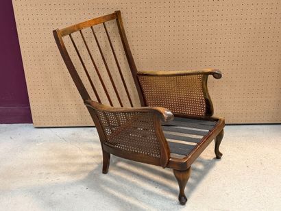 Fauteuil anglais, canné. 
H. :90 cm.