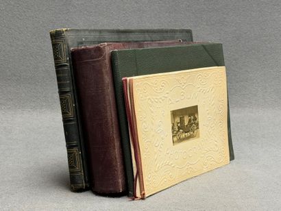 Albums photos - 
Cinq volumes.