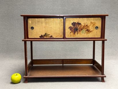 Petit meuble asiatique XX°
47 x 57 x 28 ...