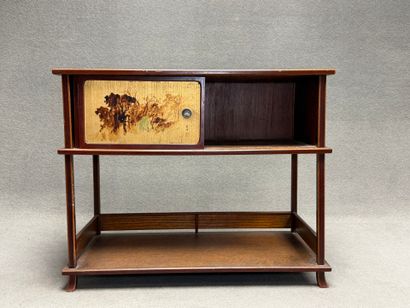 Petit meuble asiatique XX°
47 x 57 x 28 ...