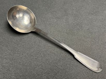 Louche en argent, modèle filet, 925°/00
Poinçon...
