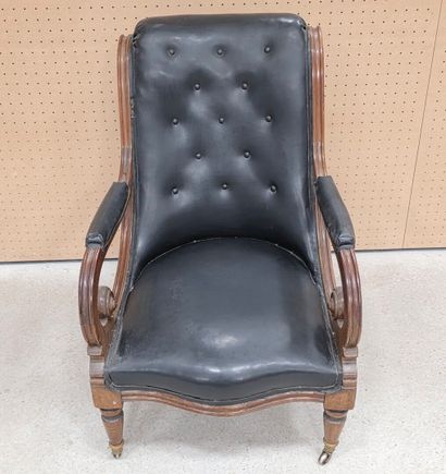 Fauteuil anglais, à crosses , dessus cuir
Petit...
