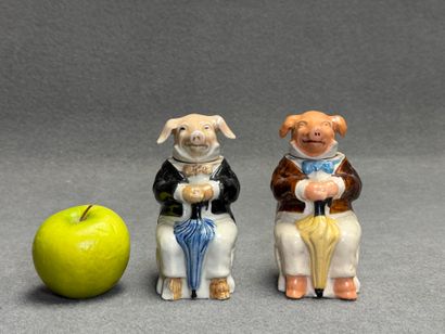 Deux moutardiers anthropomorphe cochons au...