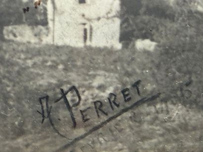 Grande photographie encadrée signée A. Perret....