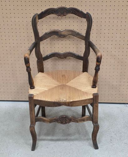 Deux fauteuils paillés
H.90cm, assises 4...
