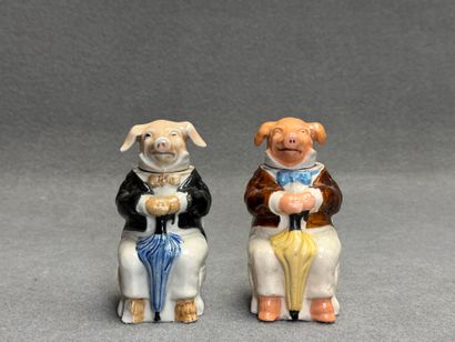 Deux moutardiers anthropomorphe cochons au...