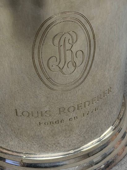 Louis Roederer. 
Seau à champagne en métal...