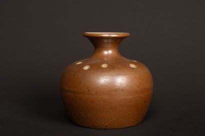 Set of three modern stoneware pieces:
Georges...