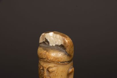 Statuette in Shousan stone (beige steatite)...