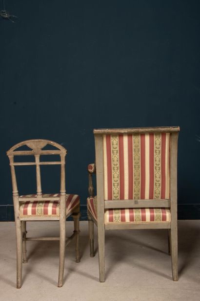 Pair of carved wood armchairs, two-tone rechampi.
A...