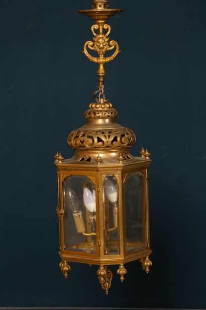 Bronze lantern late 19th century
80 x 24...