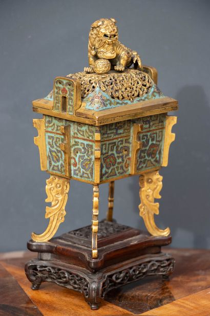 CHINA - Covered fang ding incense burner...