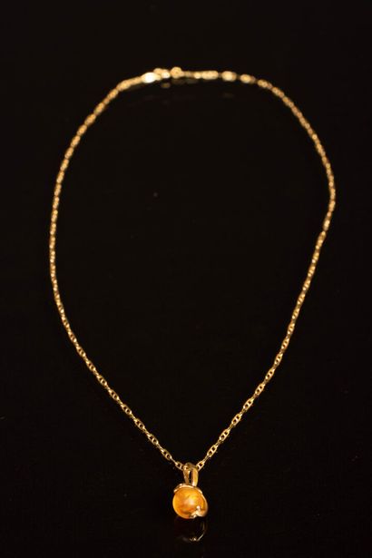 Gold chain.
750°/00 gold.
Length: 45 cm.
Weight:...