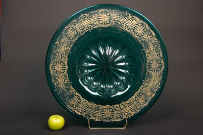 MURANO late 19th c.
A large emerald-colored...