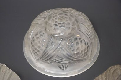 SABINO
Chandelier glassware: Seven plates...