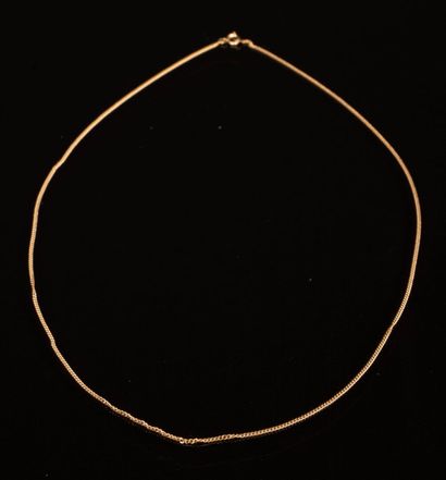 Gold curb chain
750°/00 gold.
Length: 55...