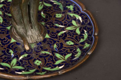 Bronze baguier, the cup with cloisonné enamel,...