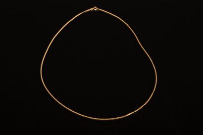 Gold curb chain.
750°/00 gold.
Length: 54...