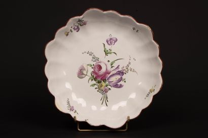 NIDERVILLER XVIII
A round, poly-lobed, low-fired...
