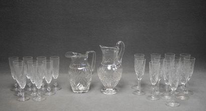 SAINT LOUIS Chantilly model
Cut crystal glass...