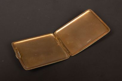 Cigarette case in brass sheathed in stingray
10.5...