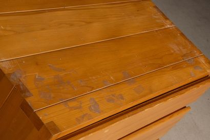 REGAIN House
Elm chest of four drawers.
72...