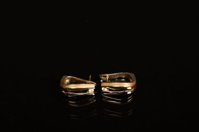 Pair of earrings in 585°/00 gold.
Weight:...