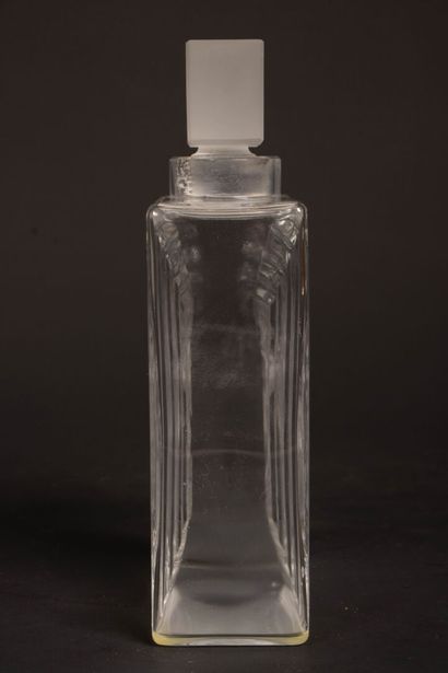 LALIQUE, France.
Duncan model bottle, rectangular...