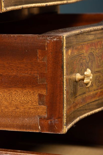 Amaranth veneered child's chest of drawers,...