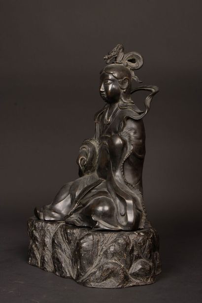 Large black patina bronze figure of Guanyin...
