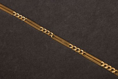 Necklace, flat bar link.
750°/00 gold. 
Length:...