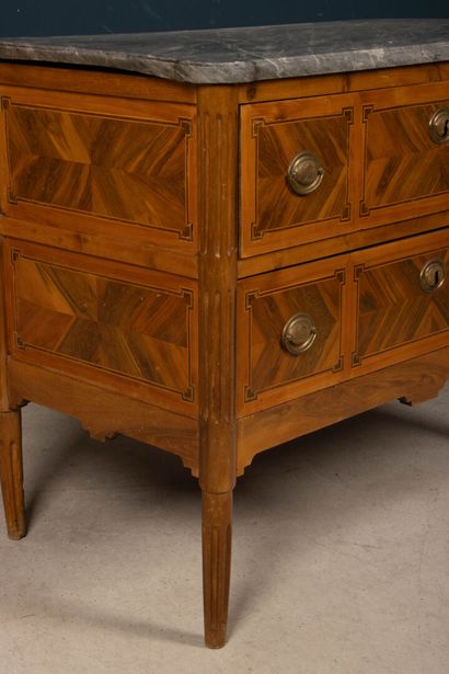 Chest of drawers in walnut with butterfly...