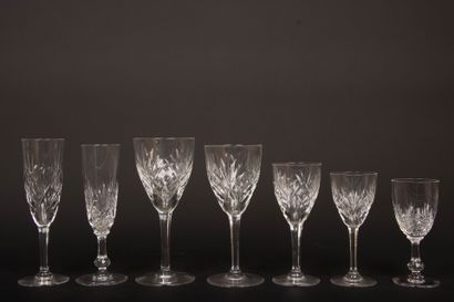 SAINT LOUIS Chantilly model
Cut crystal glass...