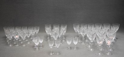 SAINT LOUIS Chantilly model
Cut crystal glass...