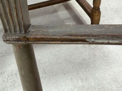 Pair of carved wood armchairs, two-tone rechampi.
A...
