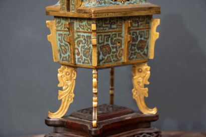 CHINA - Covered fang ding incense burner...