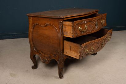 Nîmes chest of drawers in richly carved walnut,...