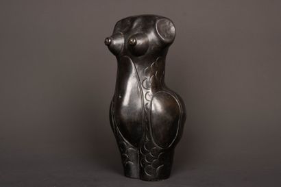French school, 1990's.
Woman's bust 
Bronze...