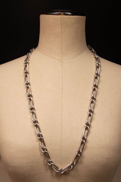 Large-mesh silver necklace.
Length: 80 cm
weight:...