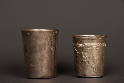 Two silver kettledrums.
Silver 925°/00, minerve.
H:...
