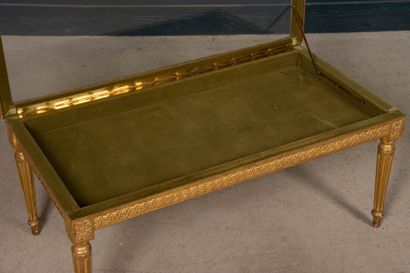 Gilded carved wood coffee table.
Louis XVI...