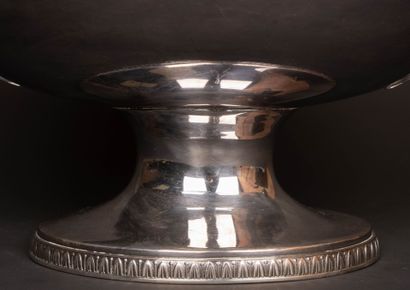 Soup tureen with silver-plated metal handles.
Empire...