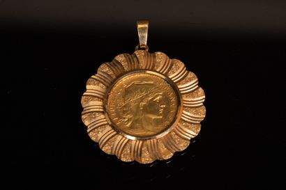 20 francs gold coin, 1912, mounted as a pendant.
750°/00...
