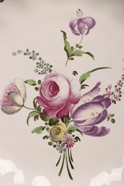 NIDERVILLER XVIII
A round, poly-lobed, low-fired...