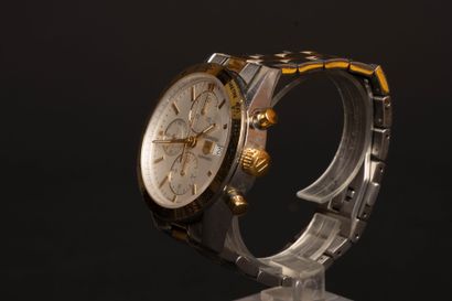 TAG HEUER, Carrera. 
Round men's watch in...