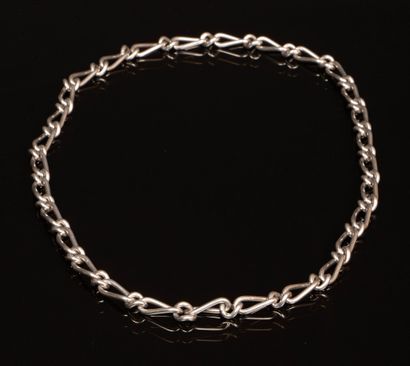 Large-mesh silver necklace.
Length: 80 cm
weight:...