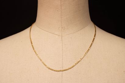 Gold chain, figaro link.
750°/00 gold.
Length:...